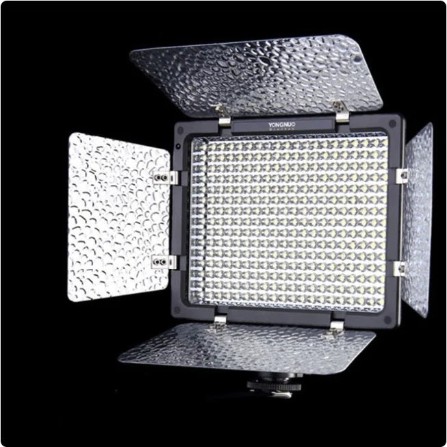 YN300 Pro LED Video Light